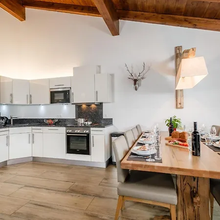 Апартаменты Bergbiberlodge S Пизендорф