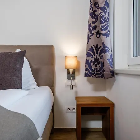 アパート Bergbiberlodge S ピーゼンドルフ