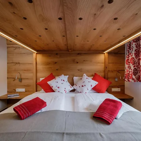 Bergbiberlodge S Апартаменты *
